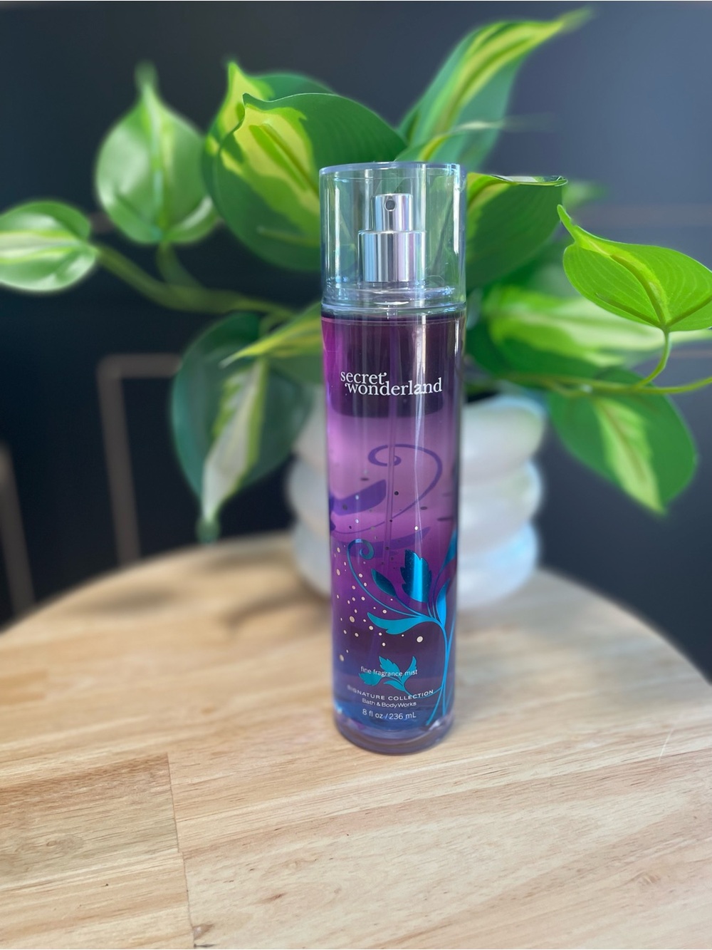 Bath & Body Works Secret Wonderland Fragrance Mist - Purple/Blue Ombre